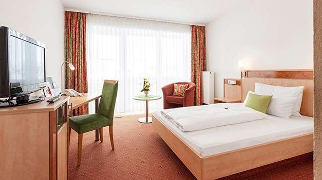 Hotel Zeller'S Quartier Königsbrunn Pokoj fotografie