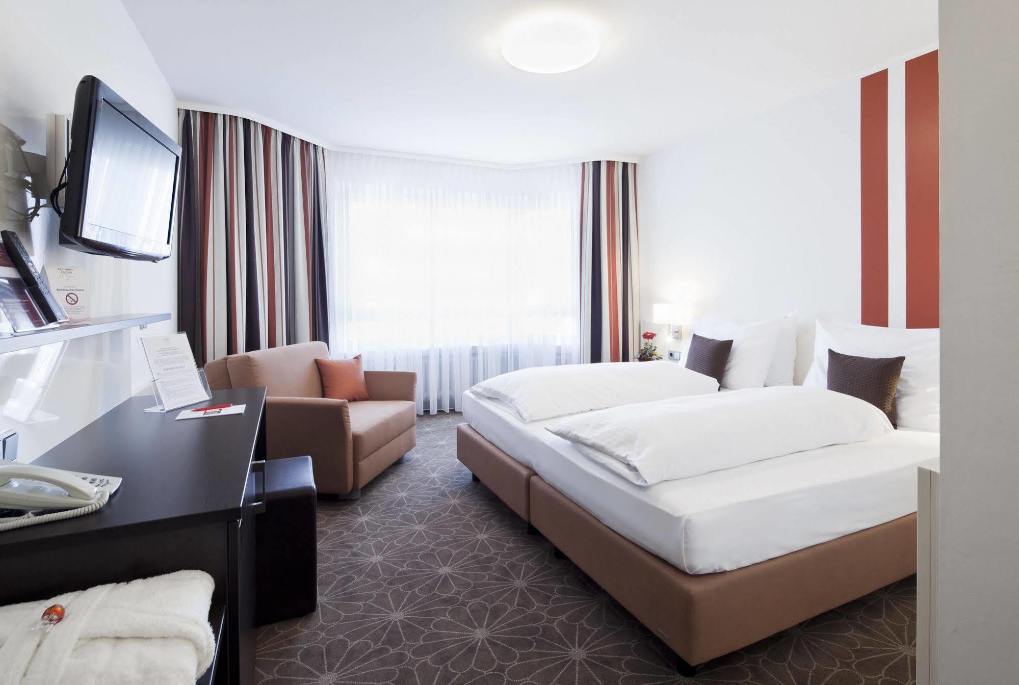 Hotel Zeller'S Quartier Königsbrunn Pokoj fotografie