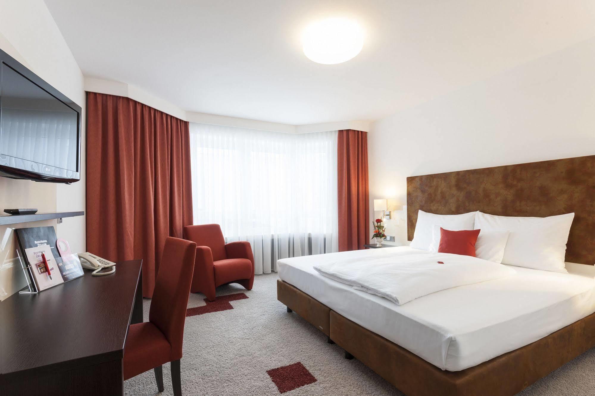 Hotel Zeller'S Quartier Königsbrunn Exteriér fotografie