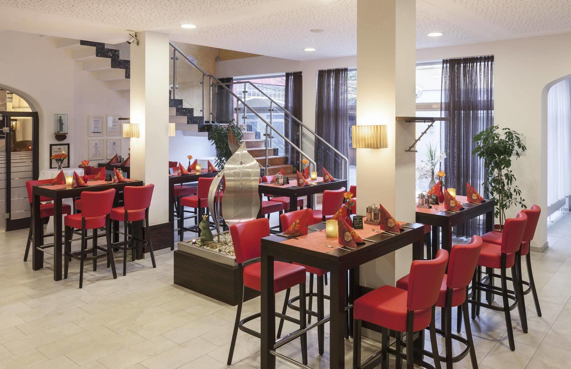 Hotel Zeller'S Quartier Königsbrunn Exteriér fotografie